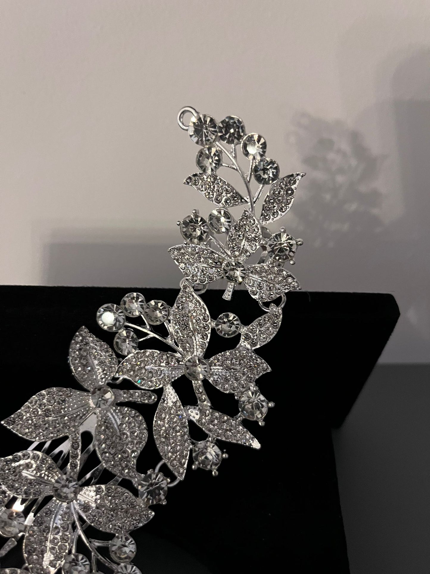 Leaves & Floral Pin in Triple Comb Round Rhinestone Set Hair Vine