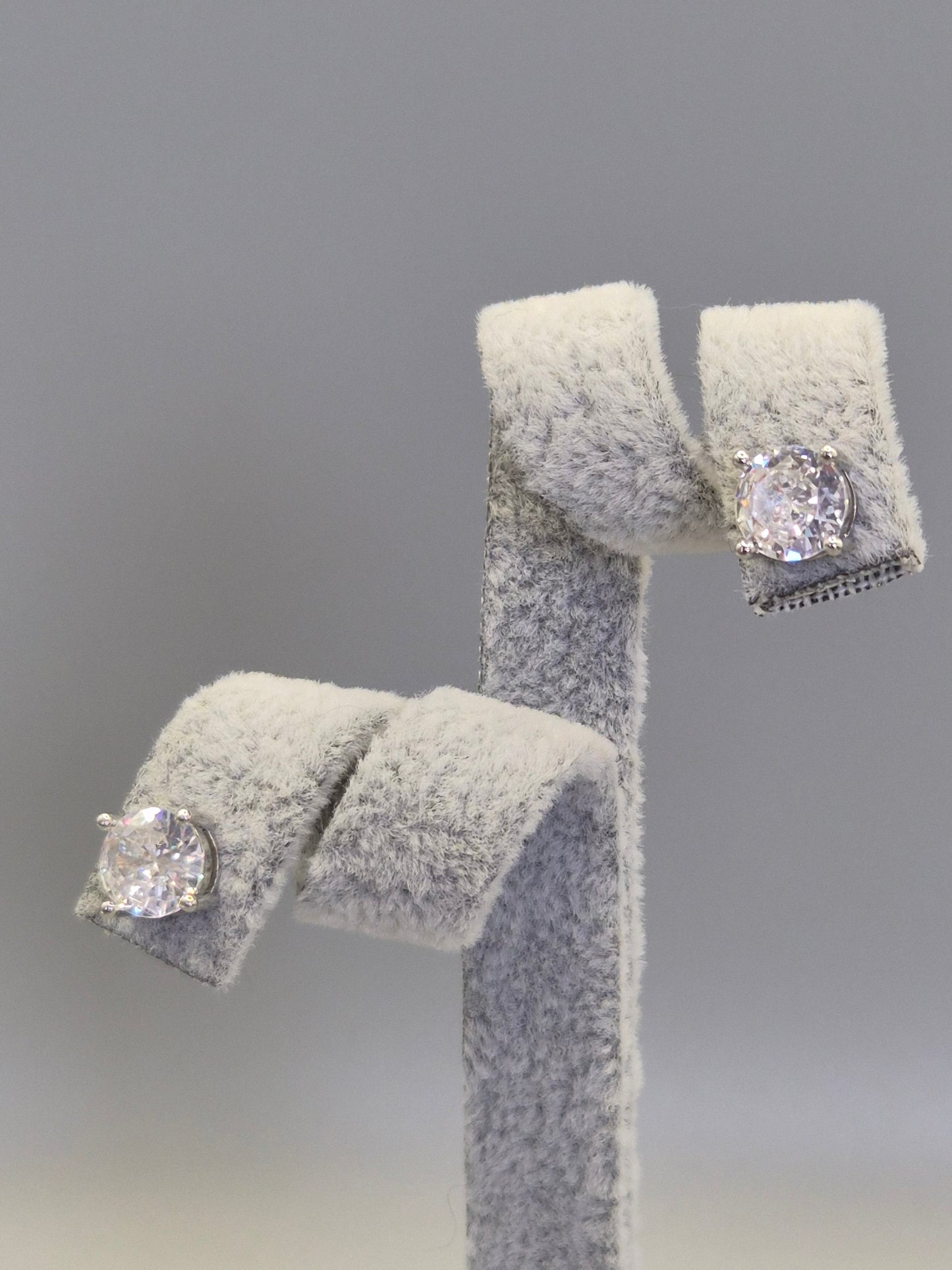 Round Brilliant Cut Cubic Zirconia Double Claw Set Stud Earrings