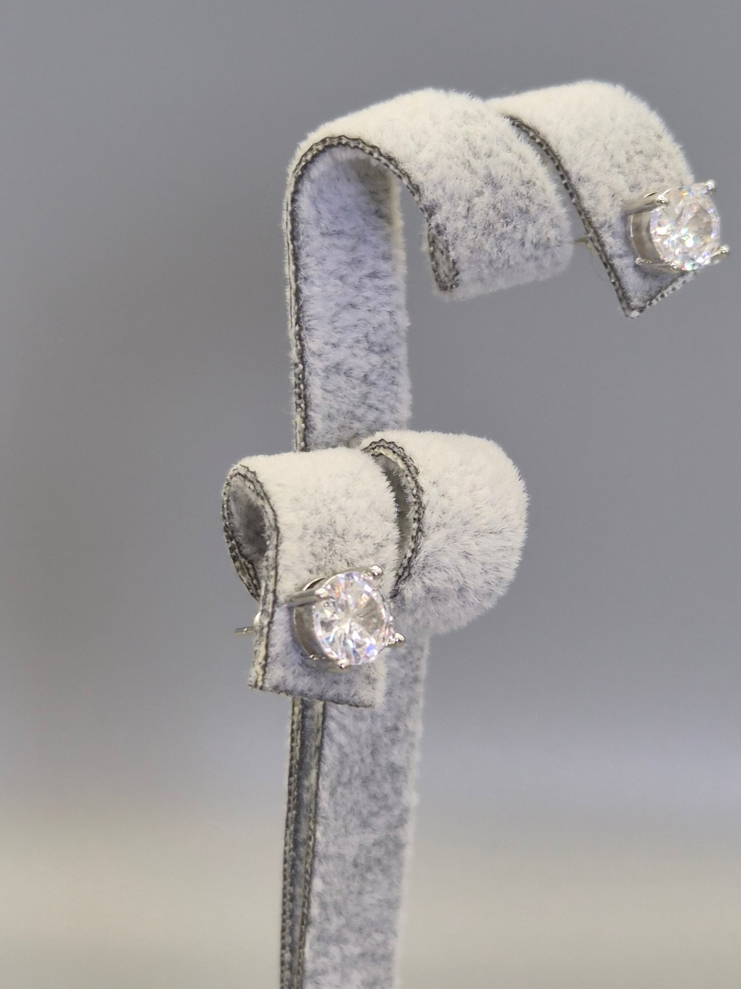 Round Brilliant Cut Cubic Zirconia Double Claw Set Stud Earrings