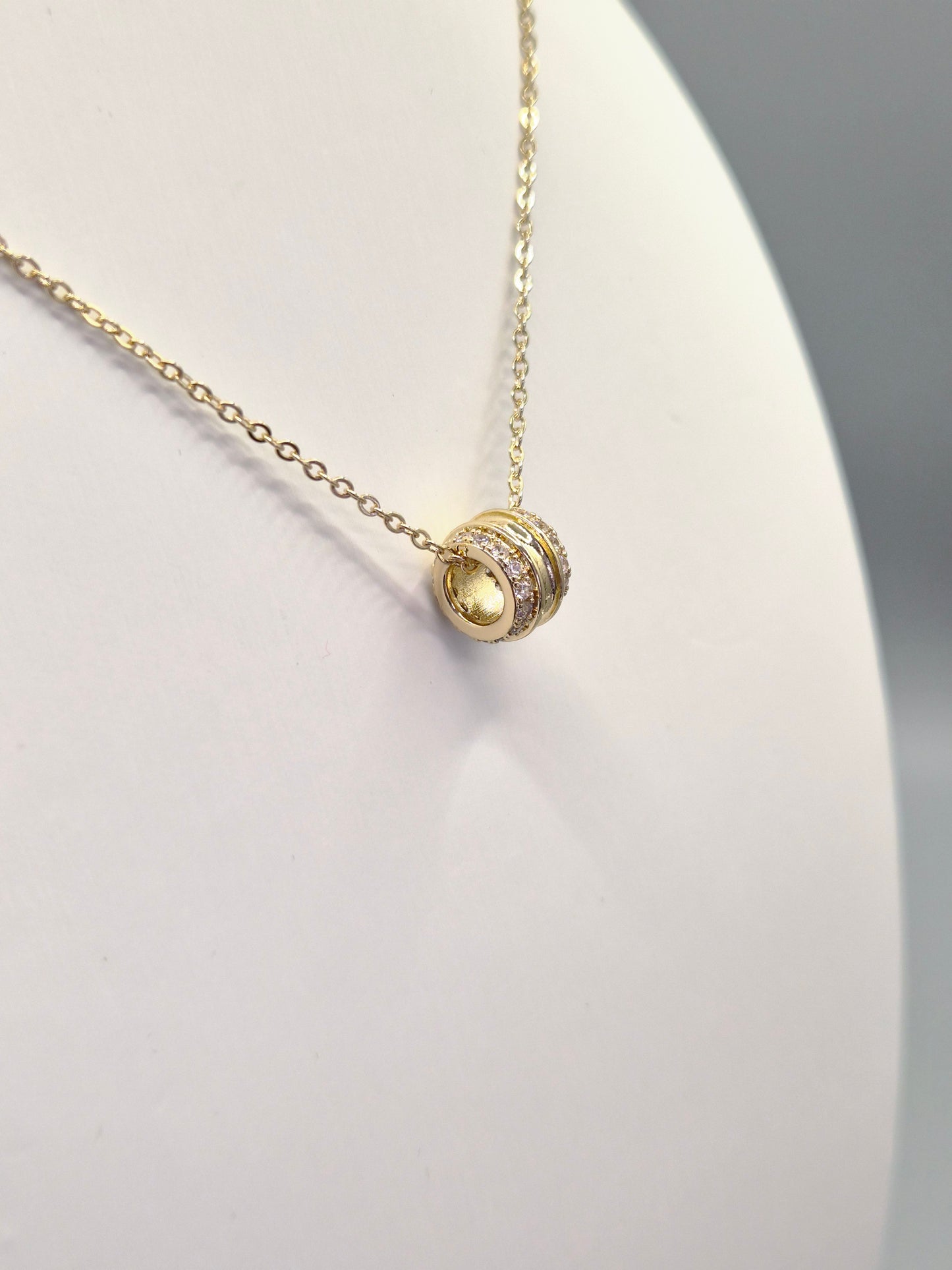 Soinner Yellow Set Cubic Zirconia Pendant