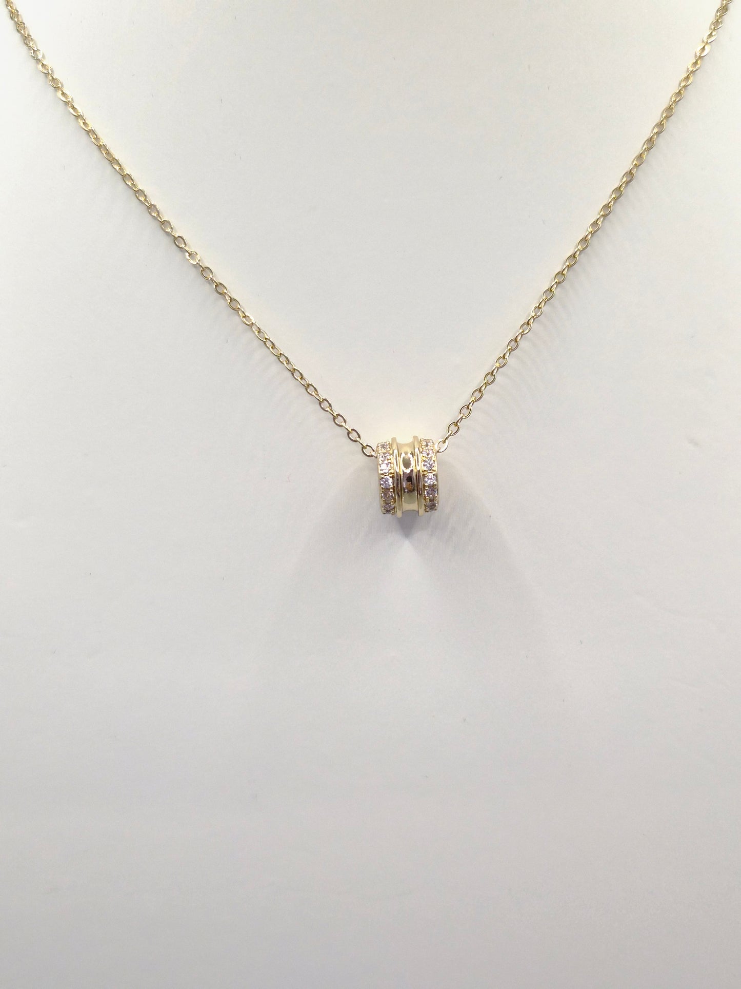 Soinner Yellow Set Cubic Zirconia Pendant