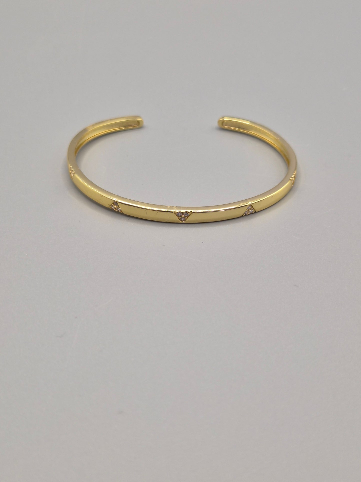Torque Bangle Bead Set With Triangle Design Cubic Zirconias Yellow Coloured