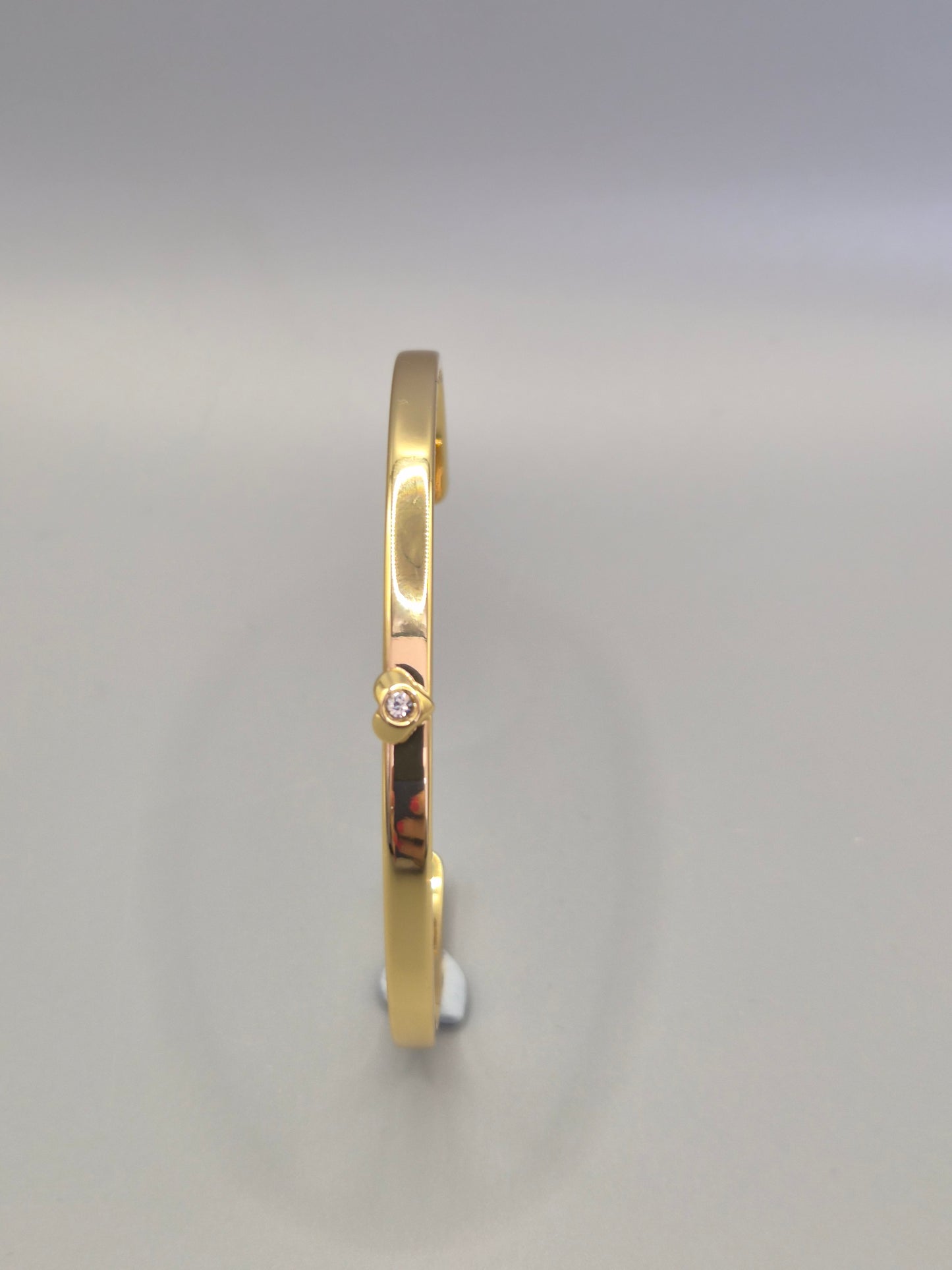 Torque Bangle With Heart Design Set With Cubic Zirconia Yellow Set