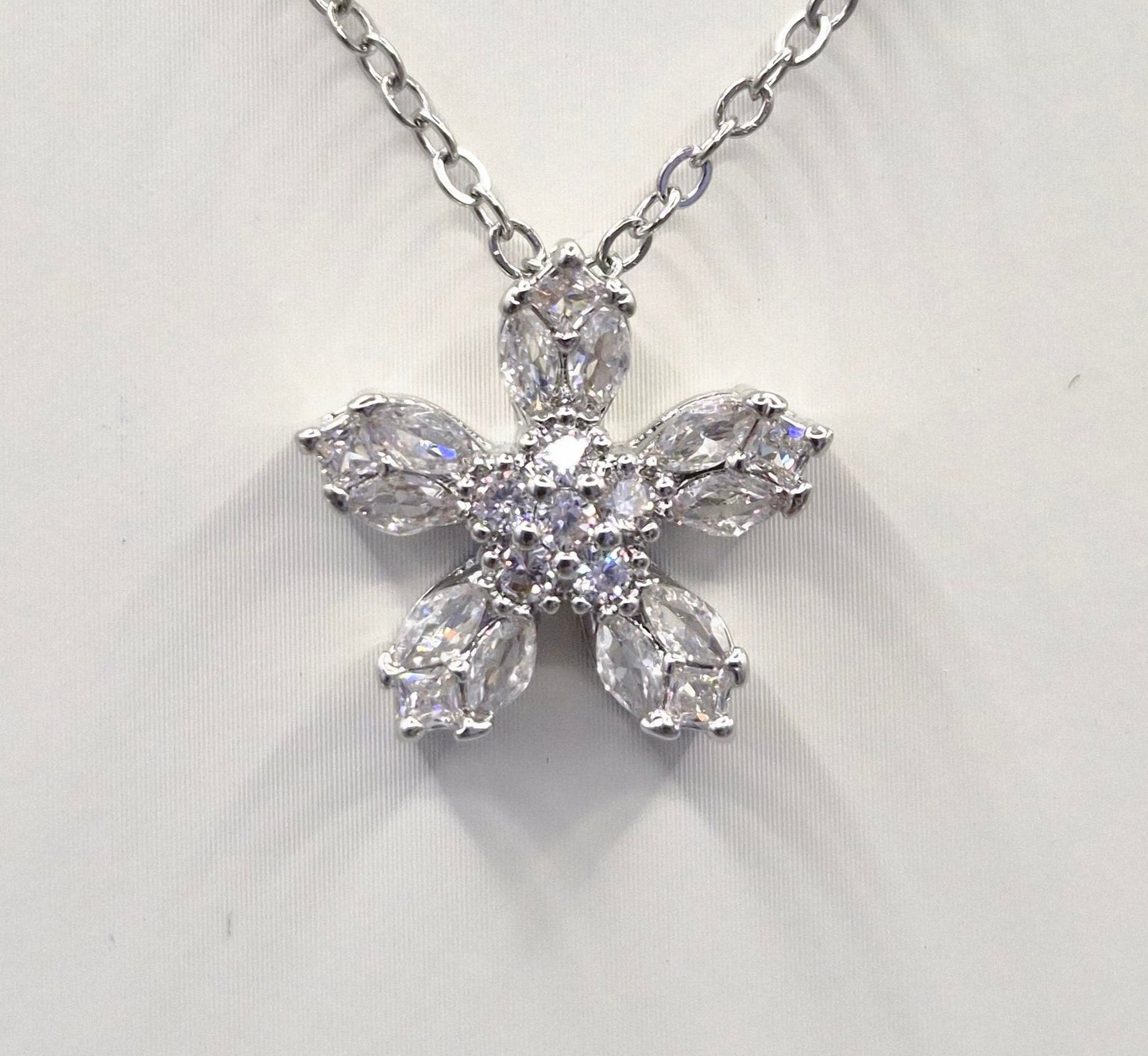 Flower Design Cubic Zirconia Pendant