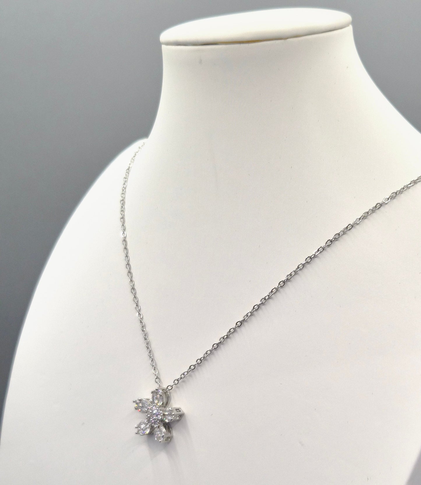 Flower Design Cubic Zirconia Pendant