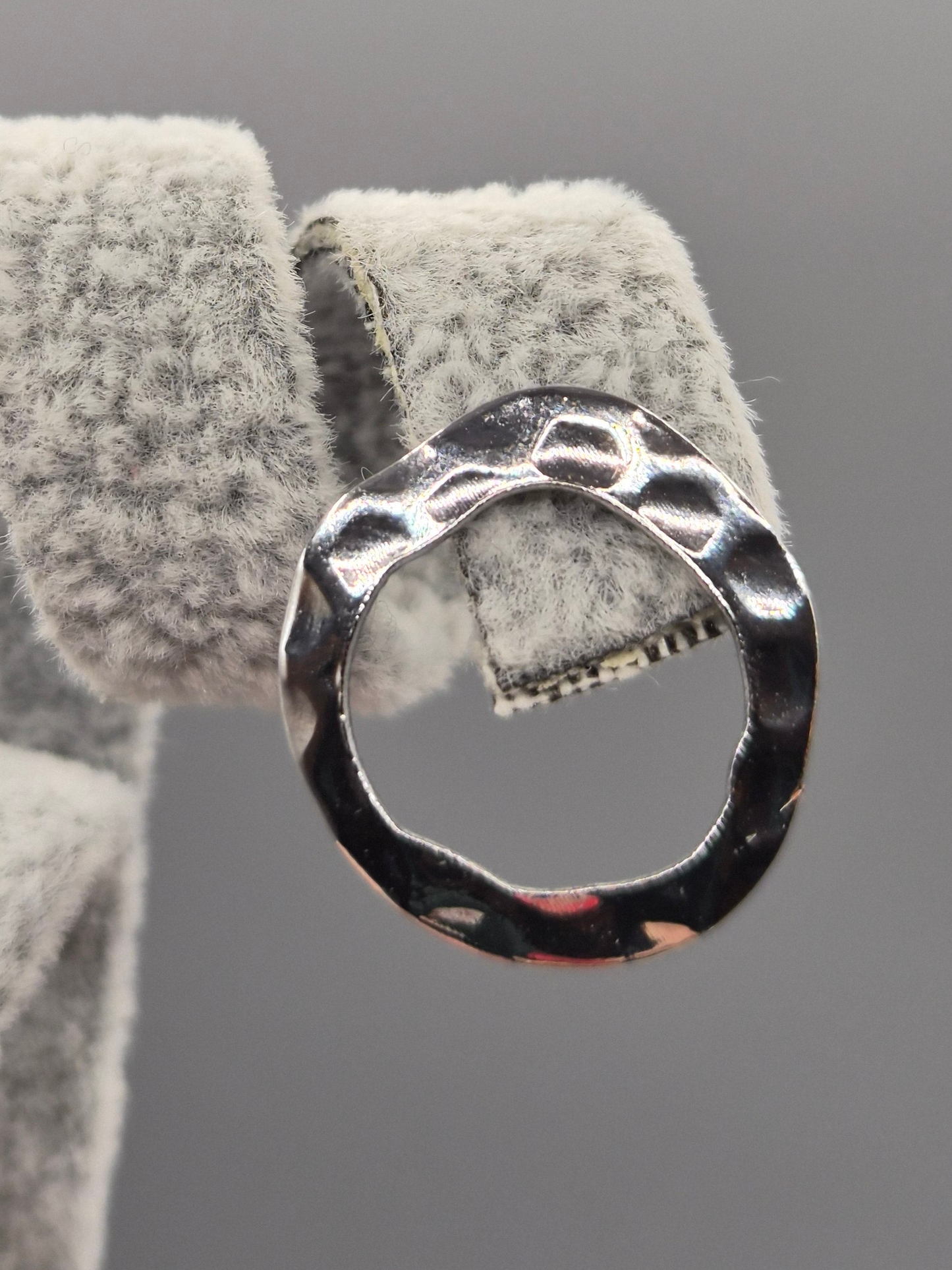 Hammered Circle Design Stud Earrings