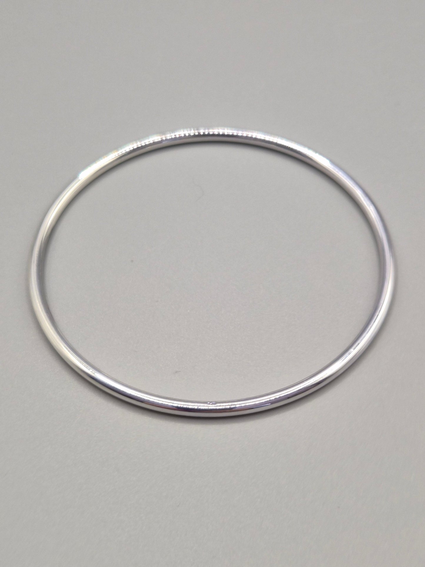 Full Bangle Silver Coloured